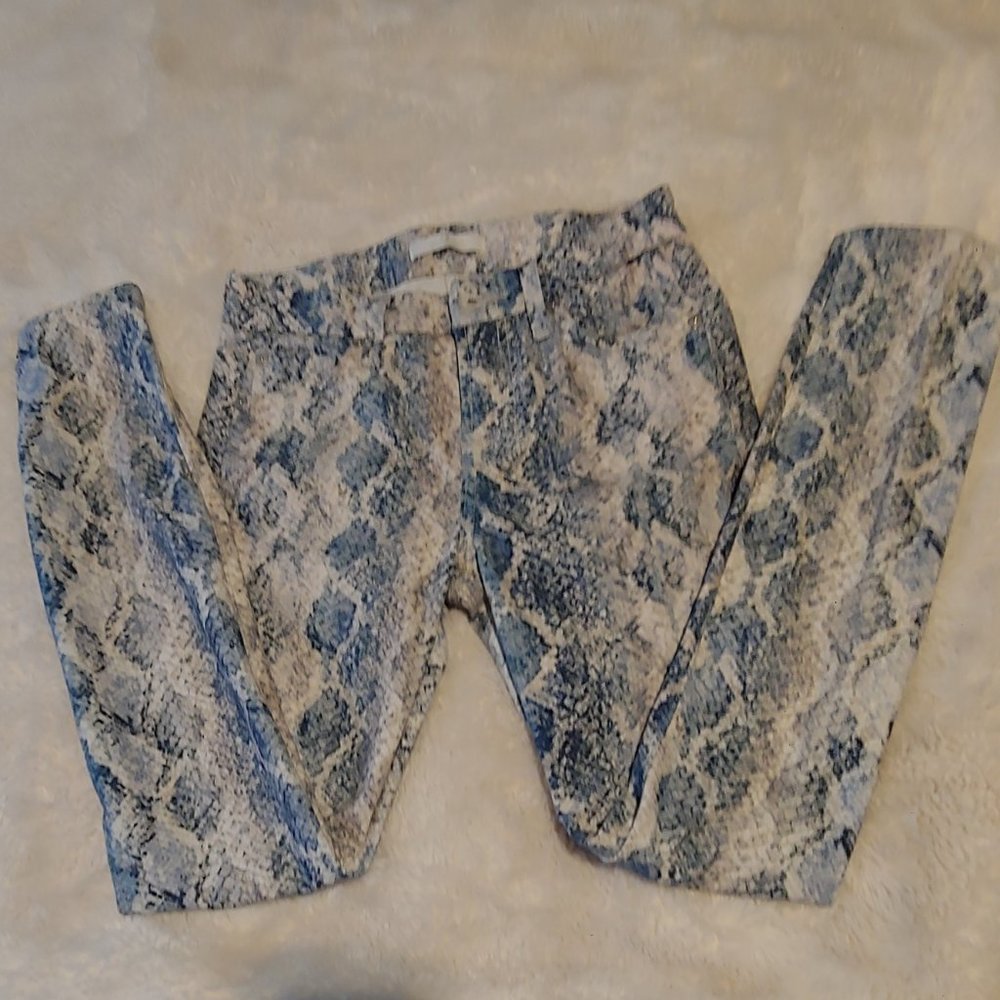 7 for All Mankind - Picture 9 of 9